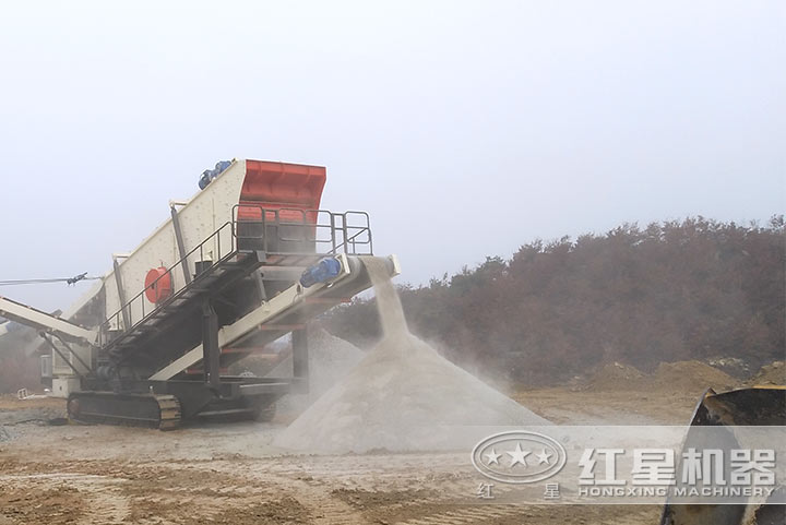 車載流動打沙機(jī)作業(yè)現(xiàn)場